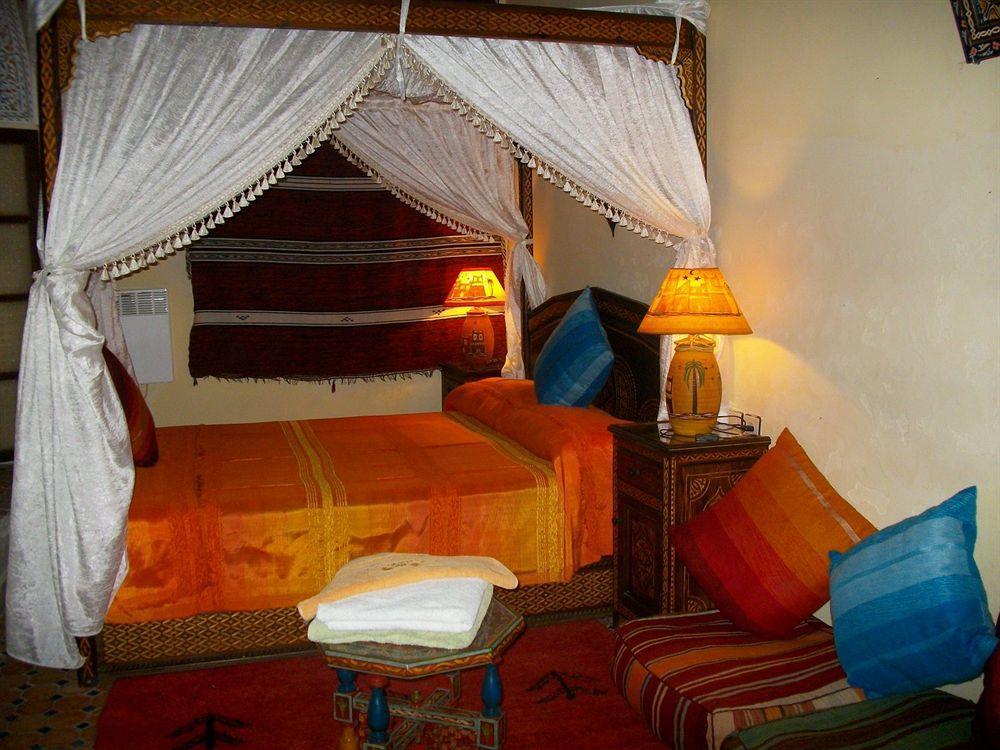 Riad Idrissi แมกเนส ภายนอก รูปภาพ