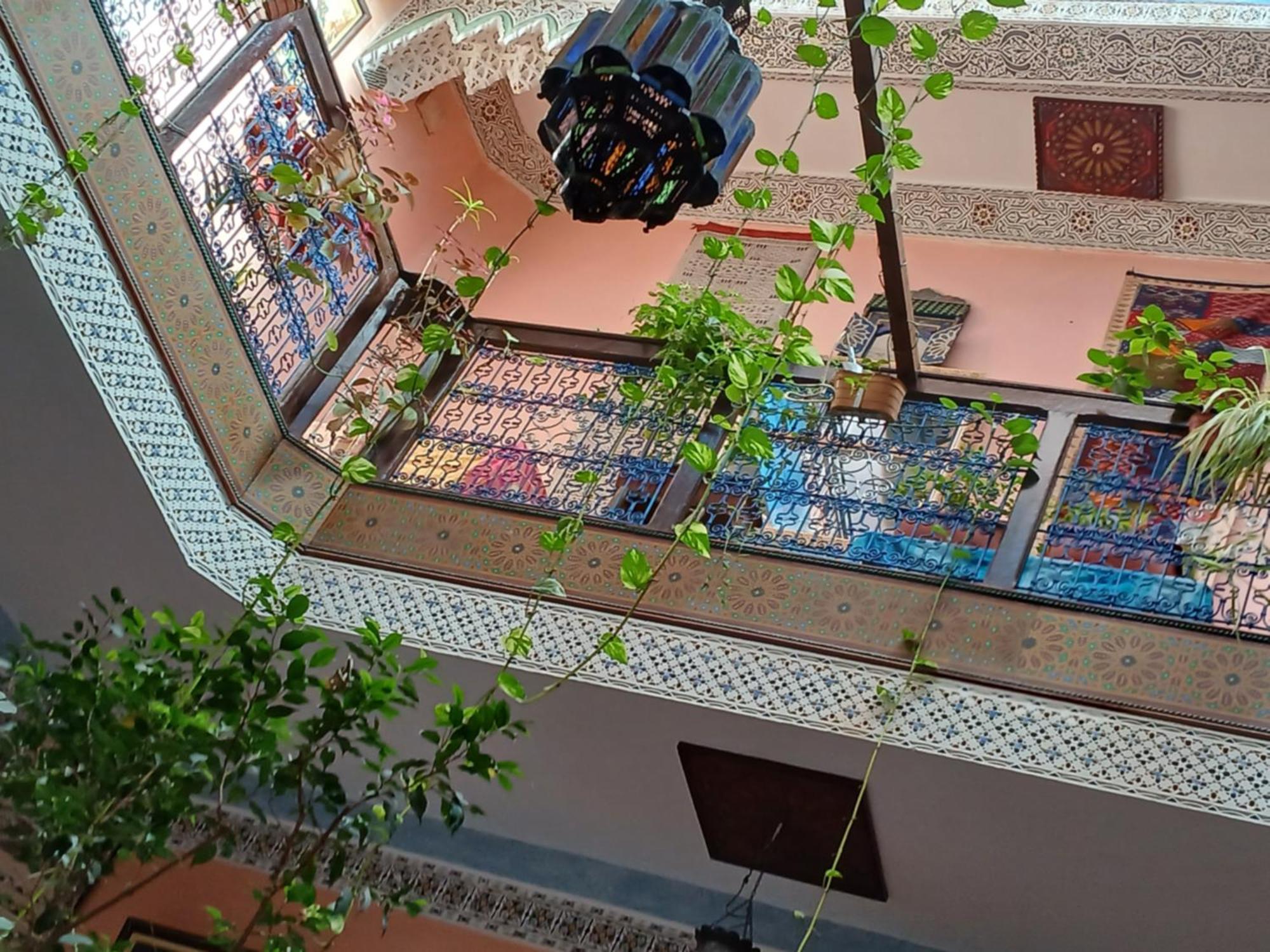 Riad Idrissi แมกเนส ภายนอก รูปภาพ