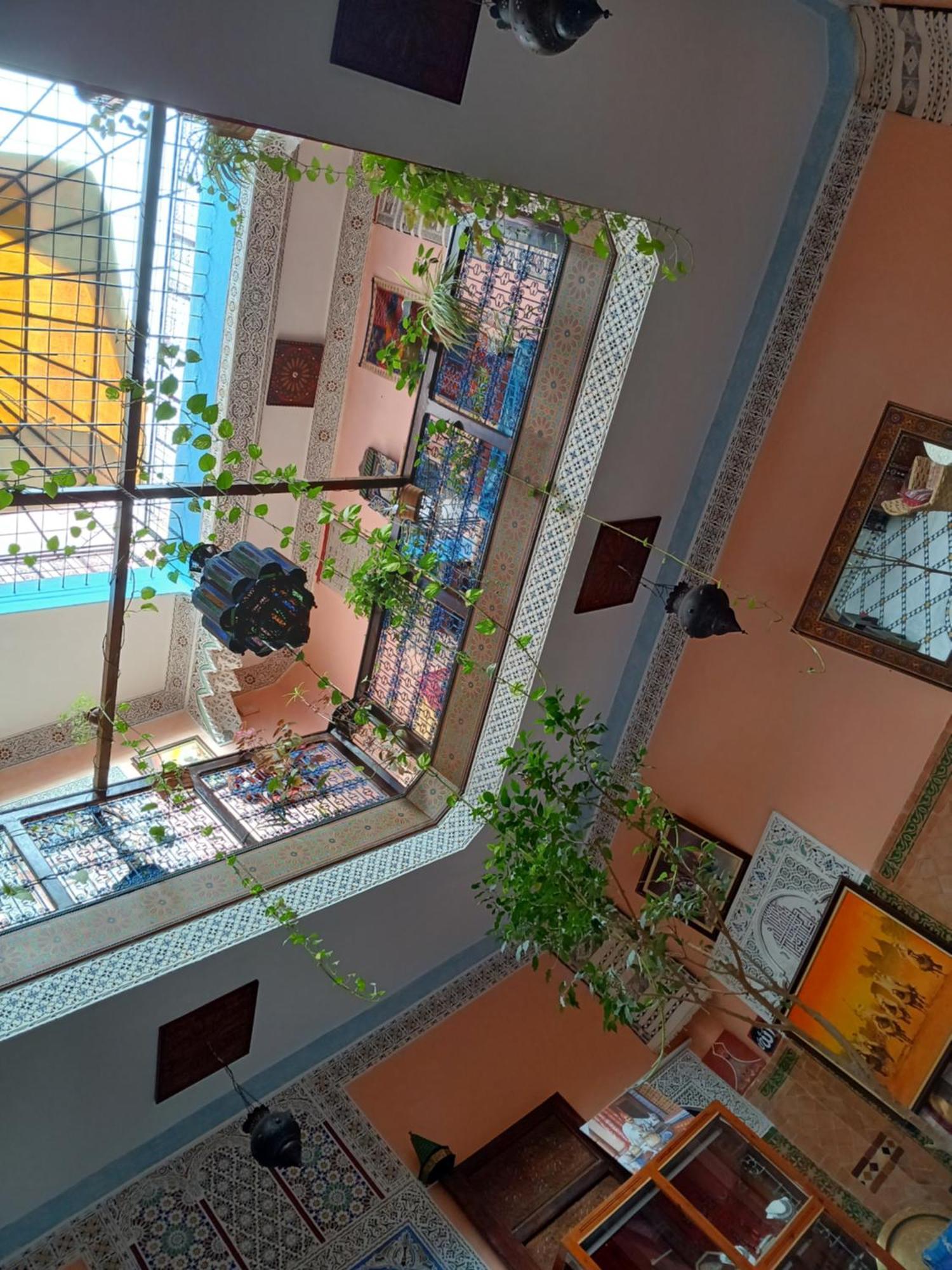 Riad Idrissi แมกเนส ภายนอก รูปภาพ