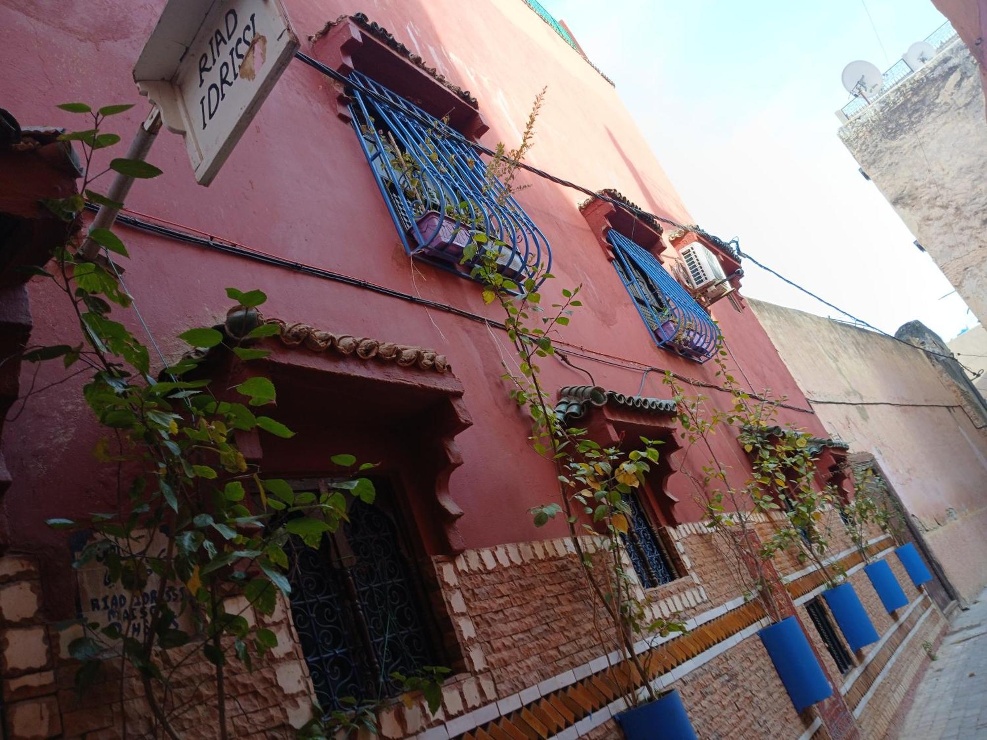 Riad Idrissi แมกเนส ภายนอก รูปภาพ